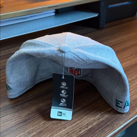 Philadelphia Eagles 59FIFTY Cap - NWT - Picture 3 of 5